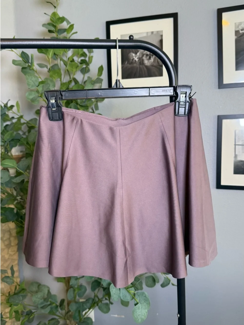ALO Yoga Raisinette Satin Tennis Skirt in Dusty Mauve